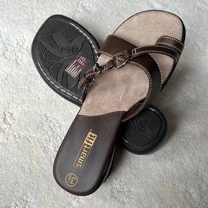 NWT Kids Brown 🩴  Sandals
